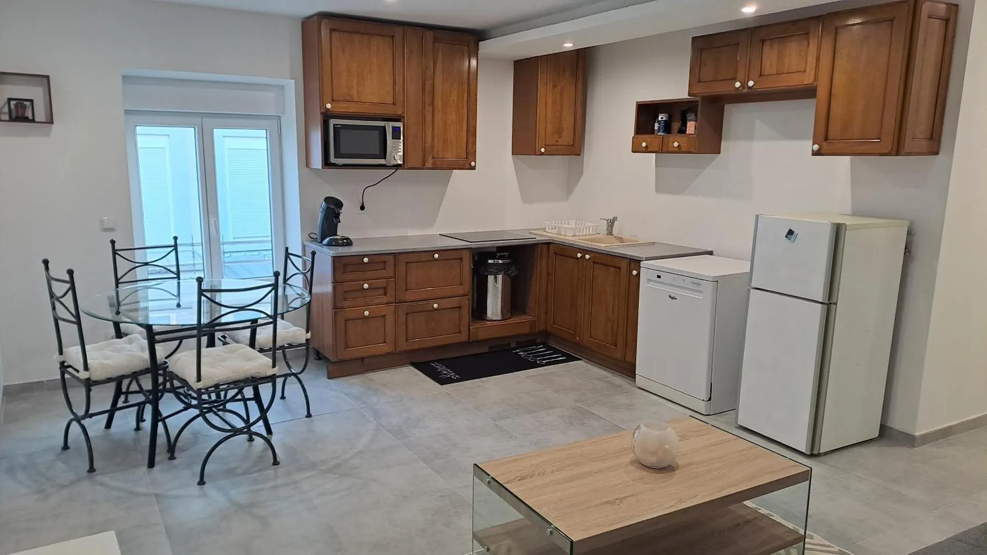 Appartement Arago Roanne 0*,  France